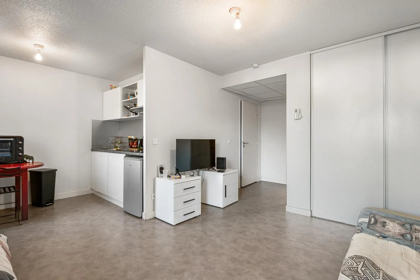 Photo 3 Appartement 1 pièce 31.43m²