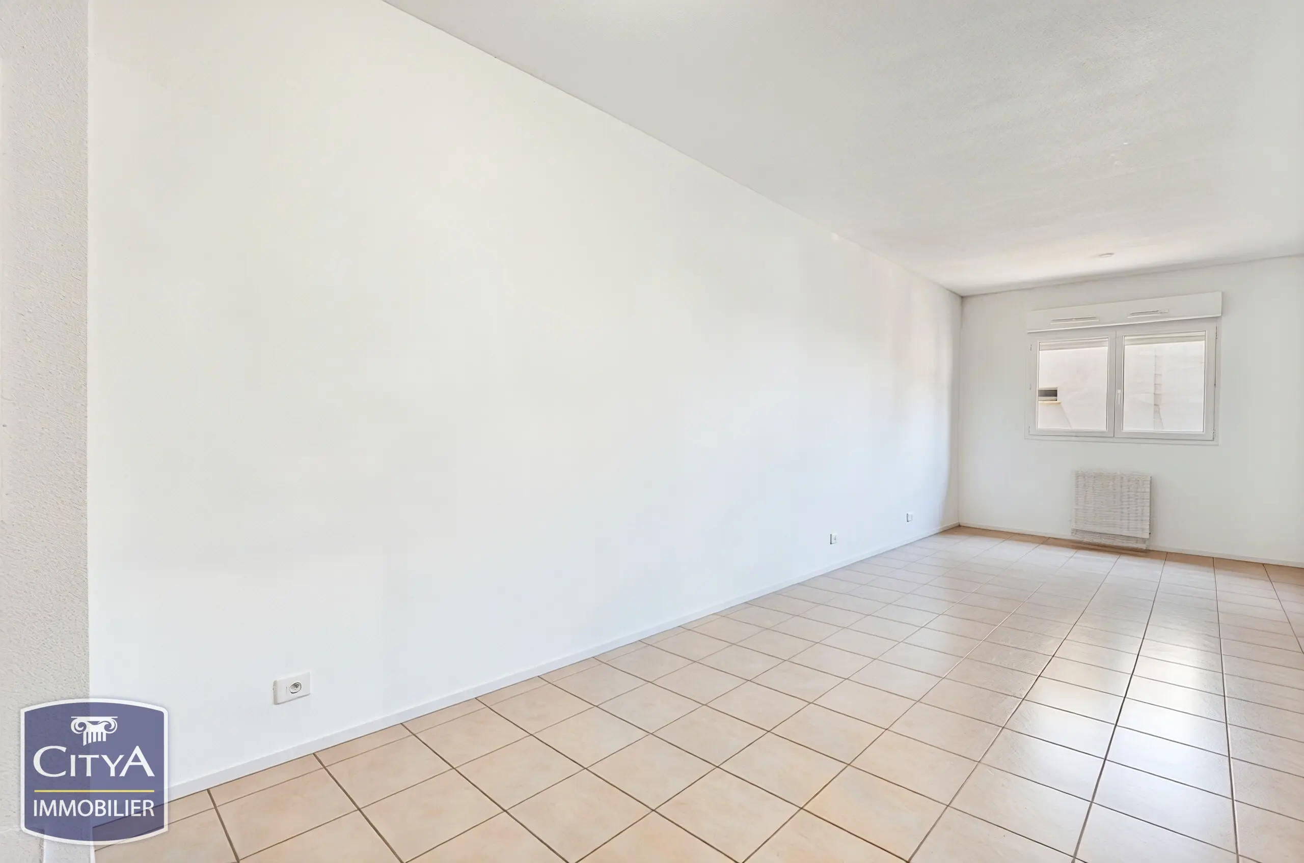 Photo 2 Appartement 1 pièce 34.75m²