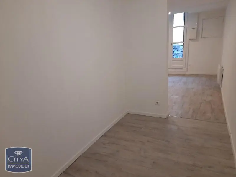 LOCATION F2