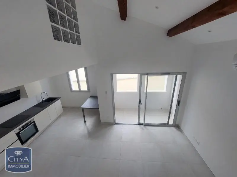 Photo 1 Appartement 1 pièce 30.75m²