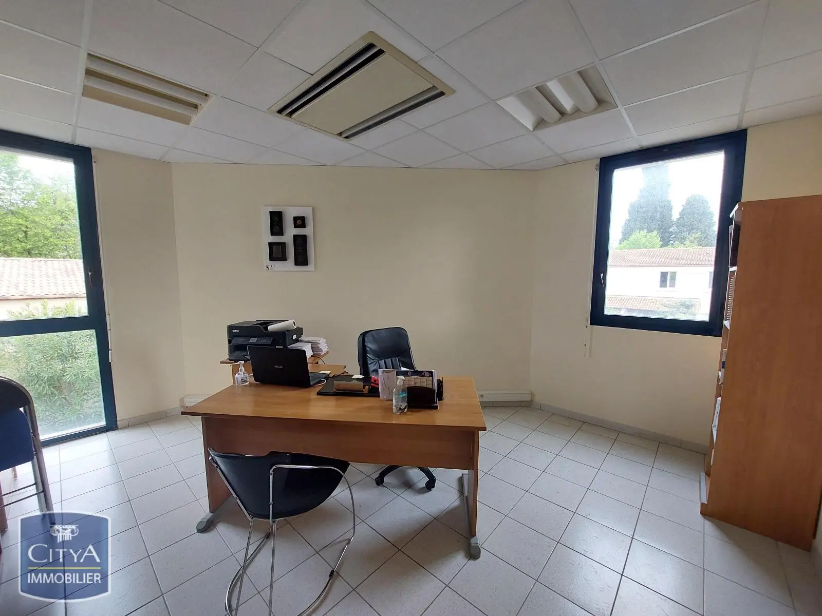 Photo 1 Local Professionnel 1 pièce