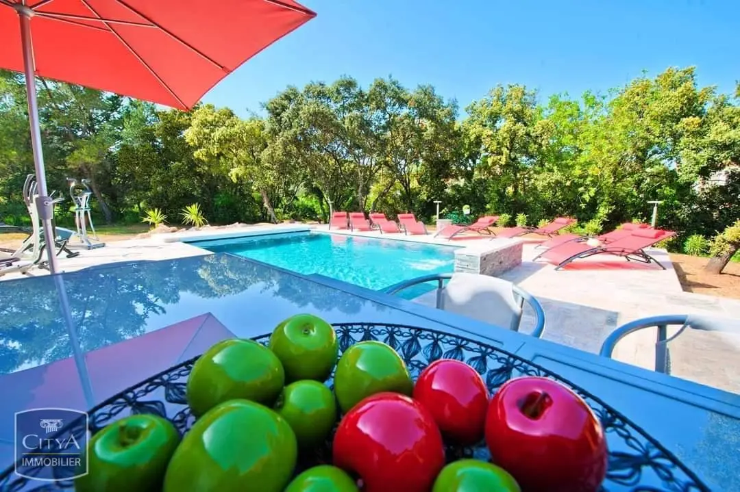 Photo 7 Maison 5 pièces 198.67m²