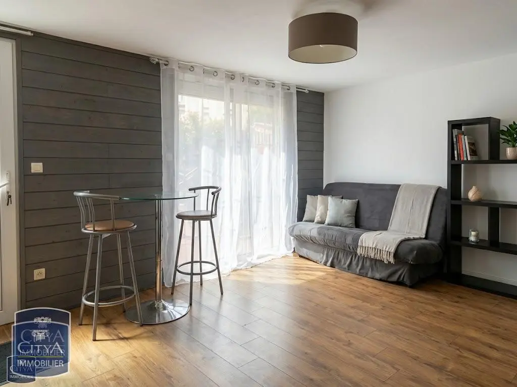 Photo 1 Appartement 1 pièce 39.84m²