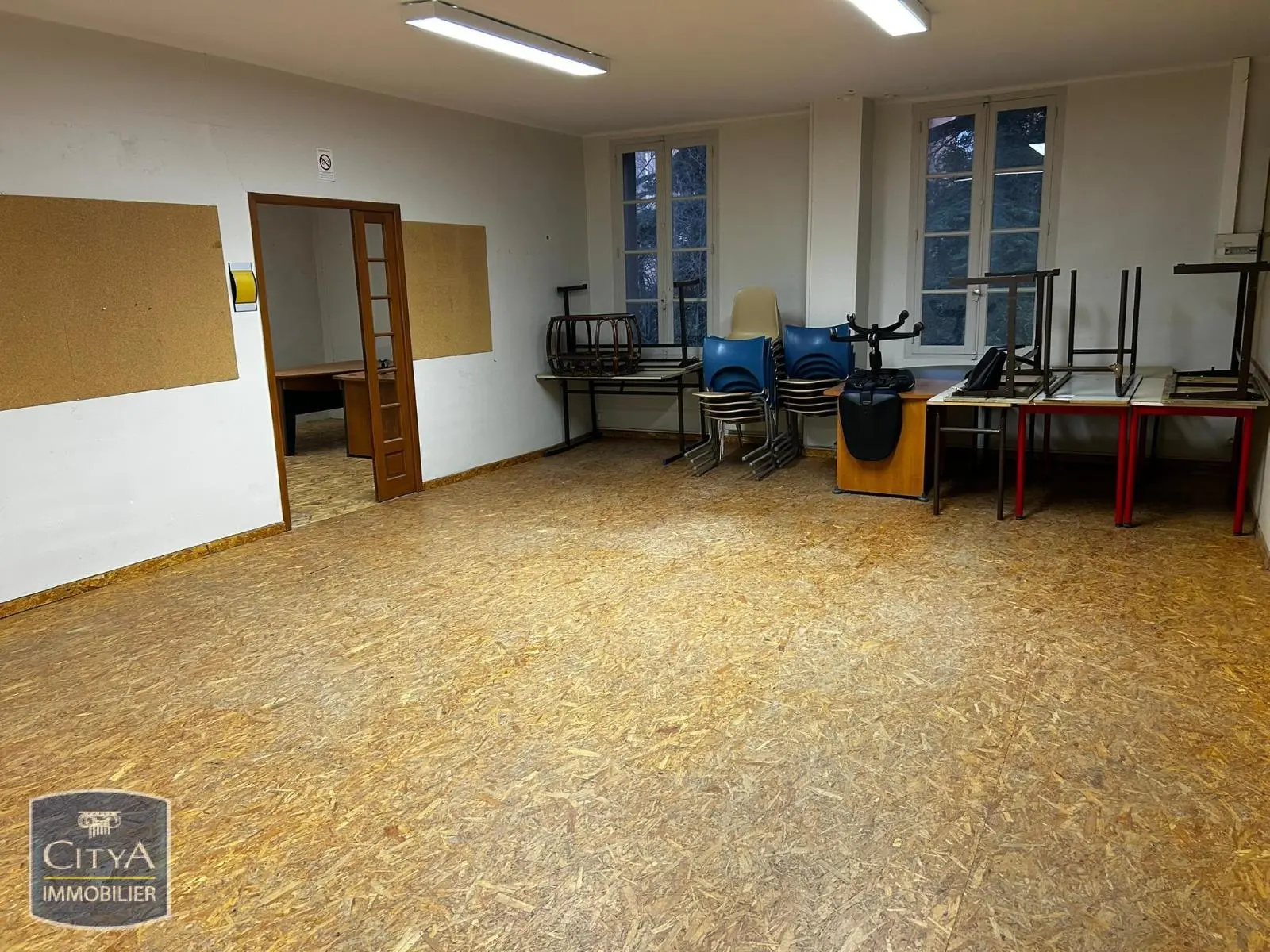 Photo 1 local professionnel Clermont-l'Hérault
