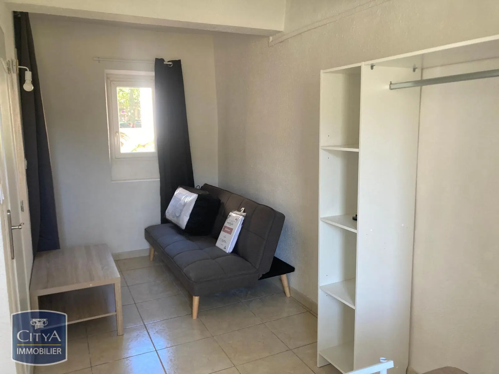 Photo 1 Appartement 1 pièce 18.1m²