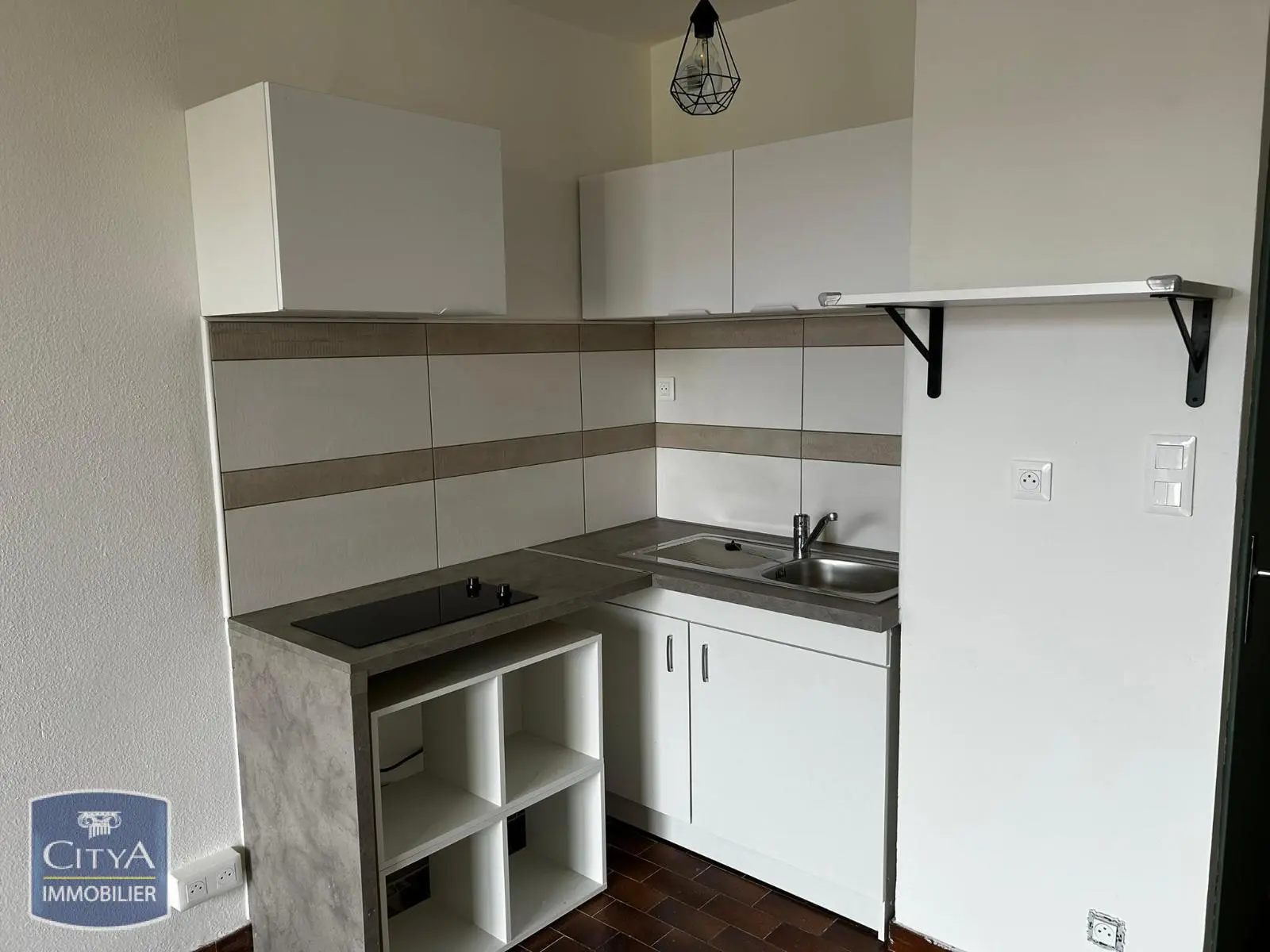 Photo 1 Appartement 1 pièce 21.98m²