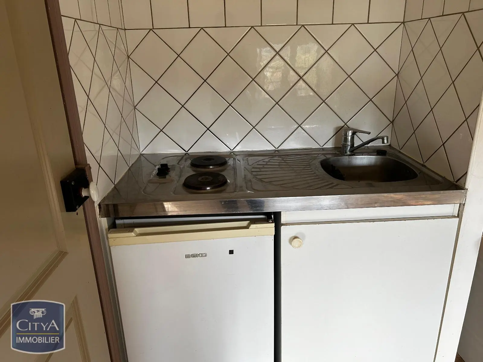 Photo 2 Appartement 1 pièce 23.29m²