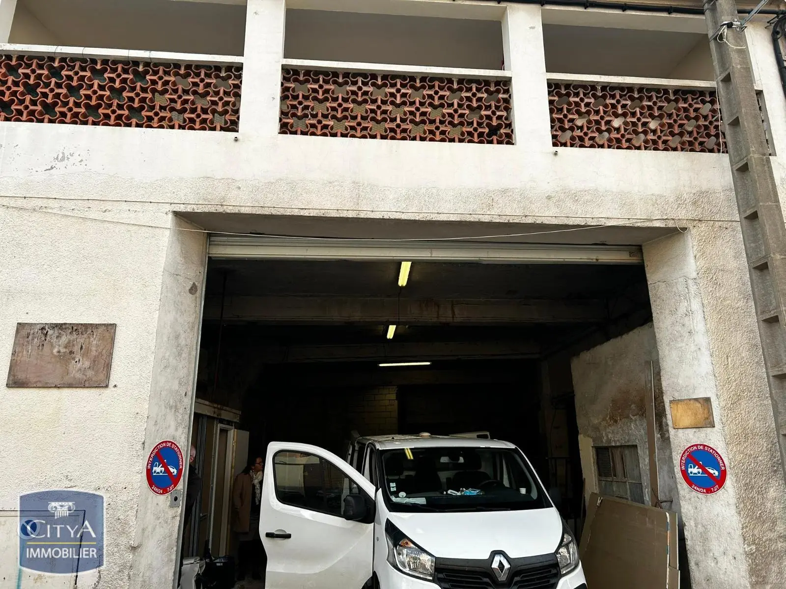 Photo 8 Local Commercial