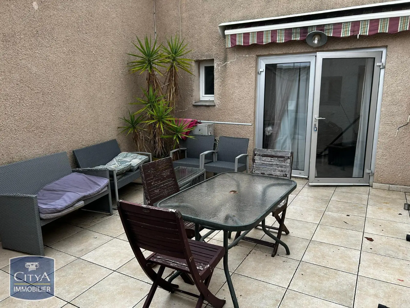 Photo 1 Maison 4 pièces 160m²