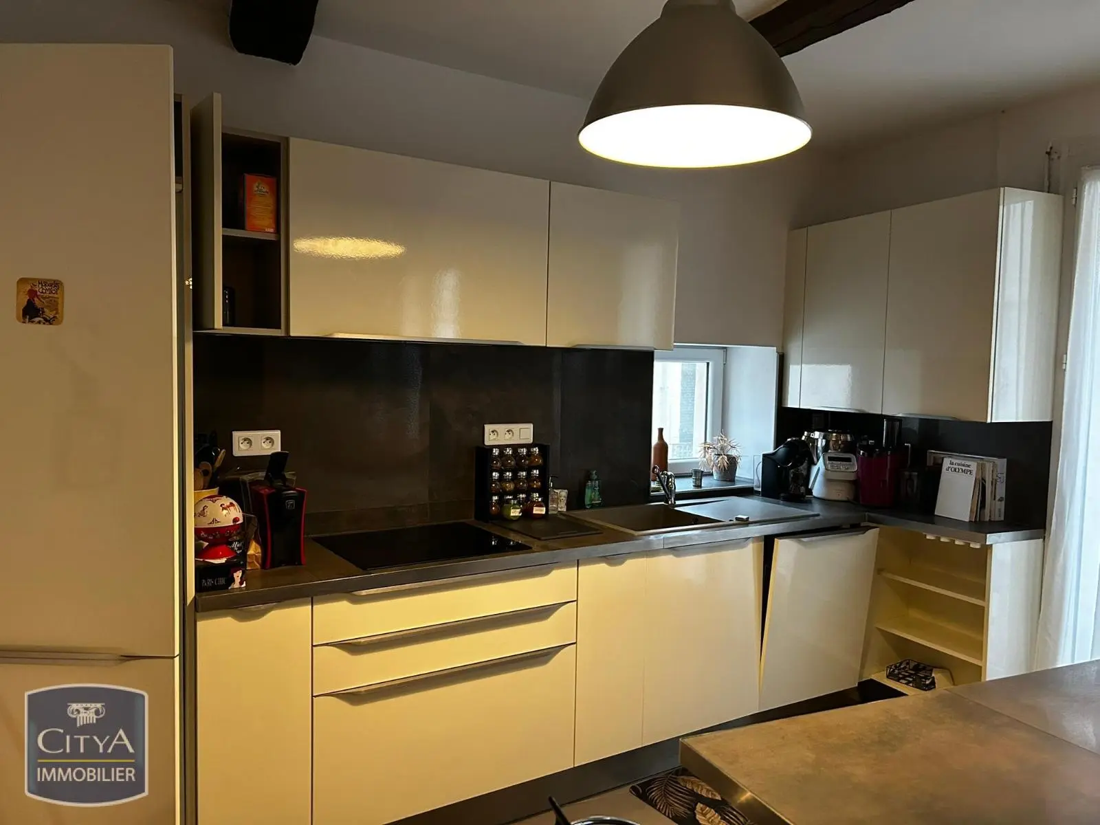 Photo 2 Maison 4 pièces 160m²