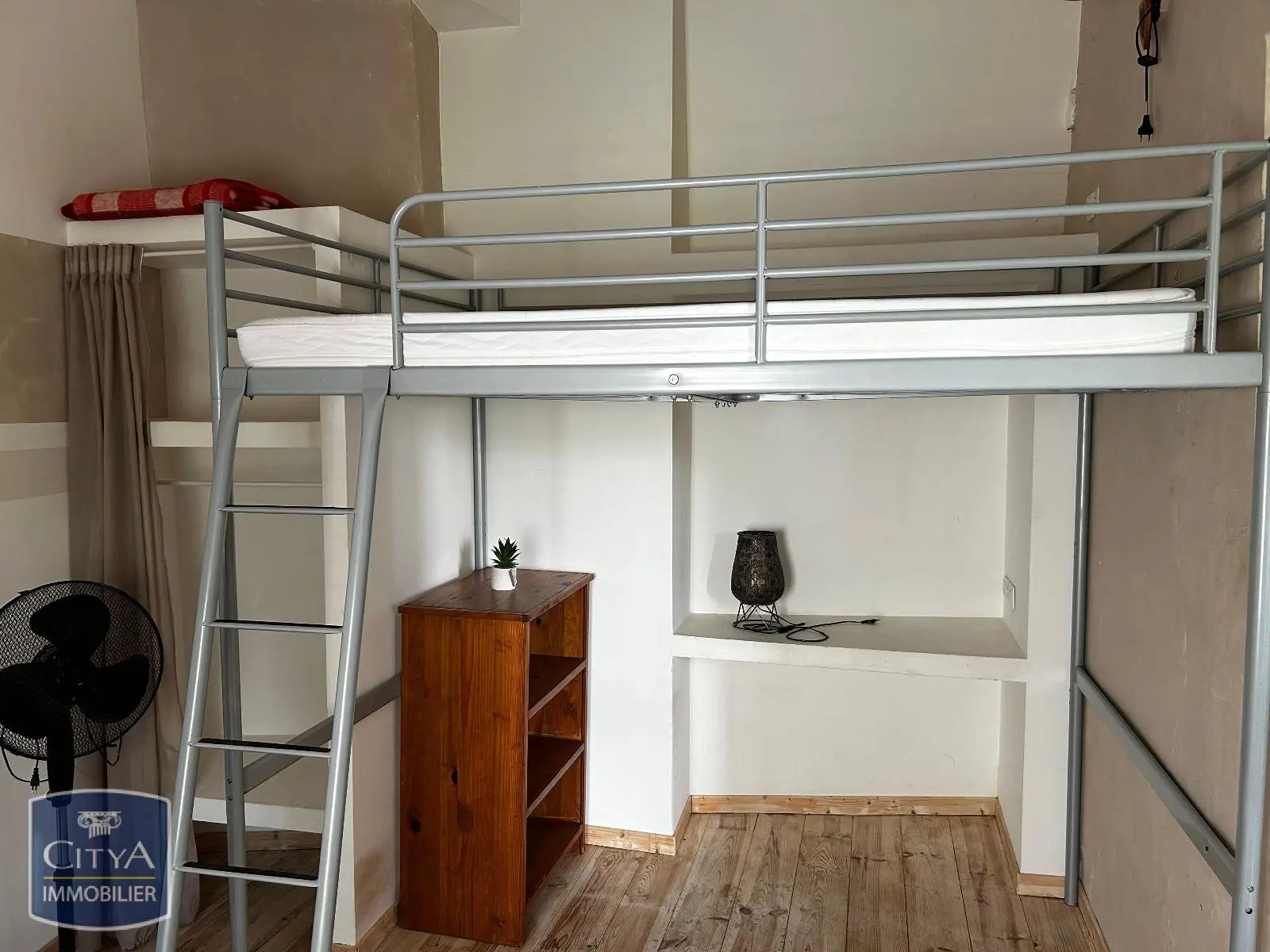Photo 2 Appartement 1 pièce 21.77m²