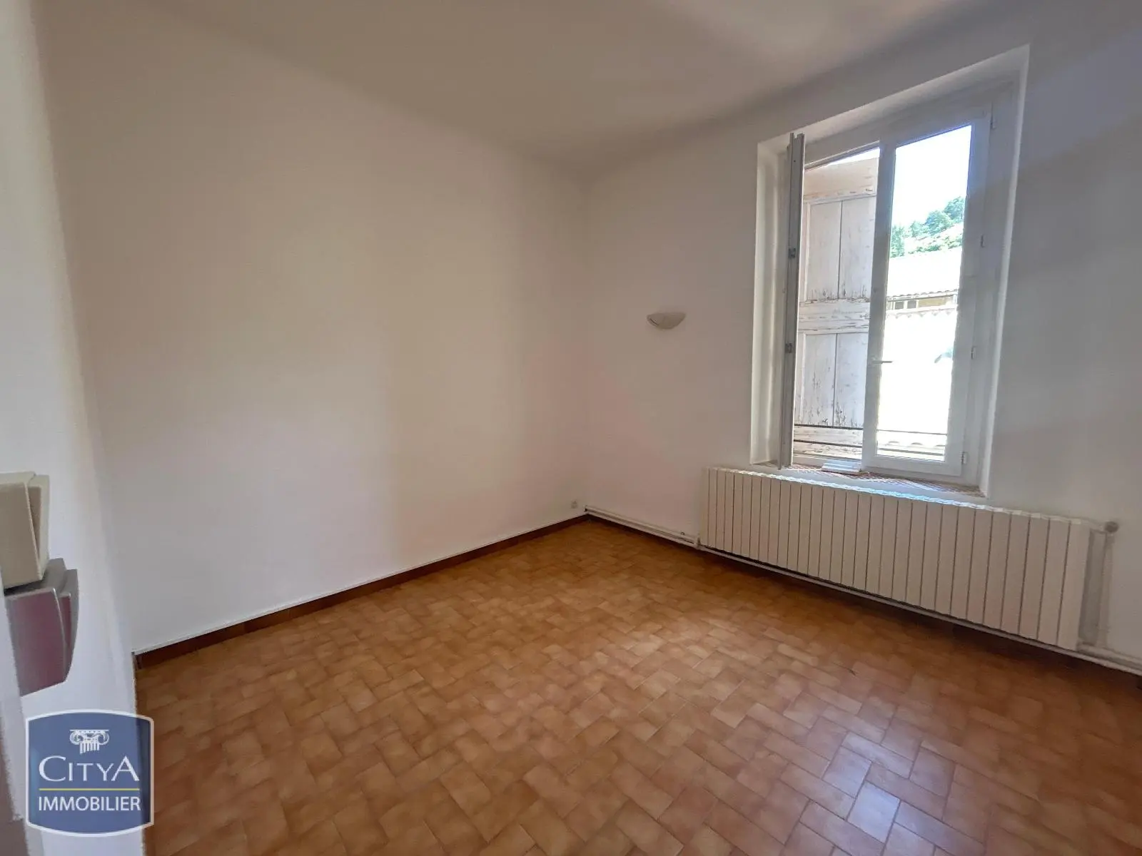 Photo 1 Appartement 4 pièces 100m²