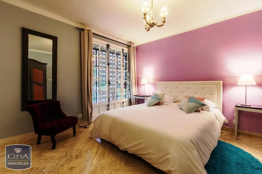 Photo 11 Maison 5 pièces 198.67m²