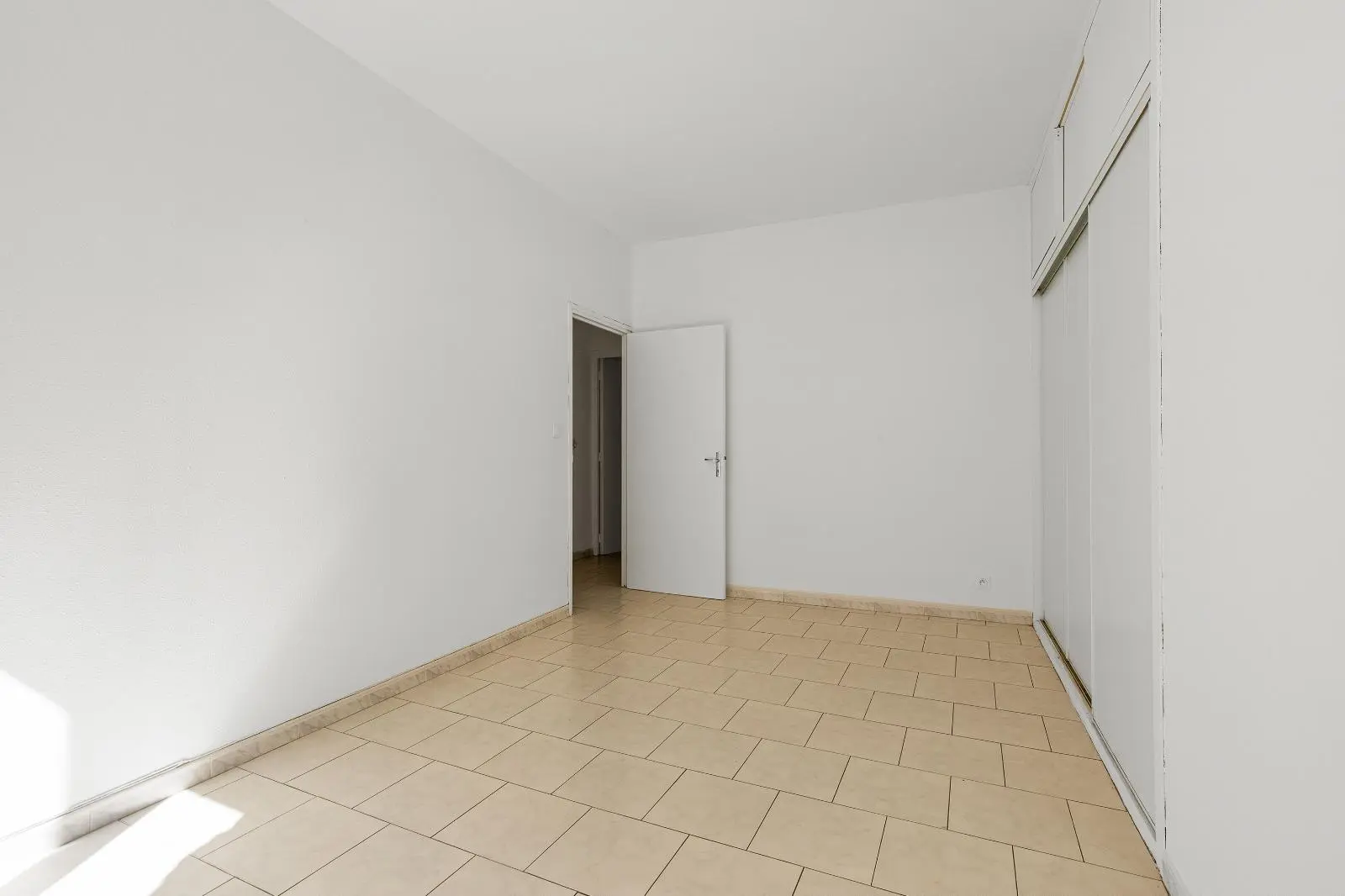 Photo 8 Appartement 3 pièces 76.83m²