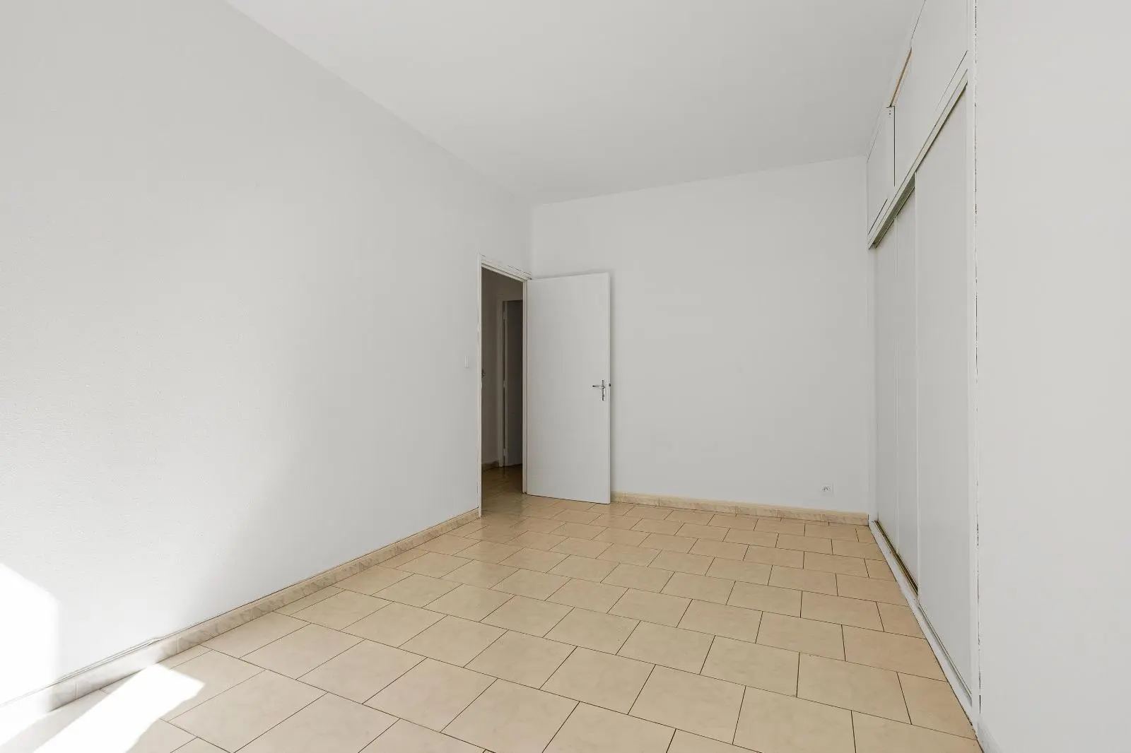 Photo 12 Appartement 3 pièces 76.83m²