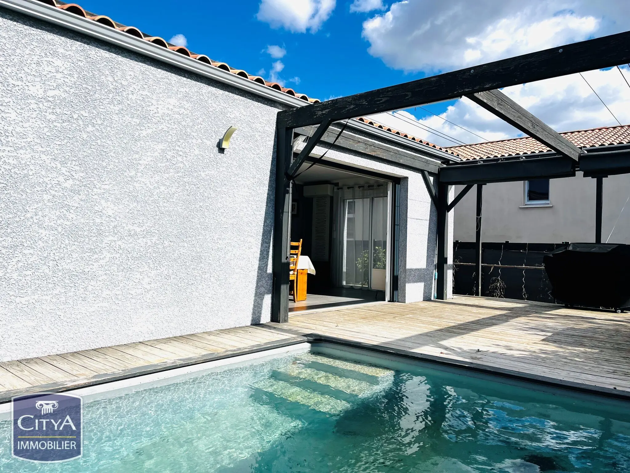 Photo 1 Maison 4 pièces 73m²