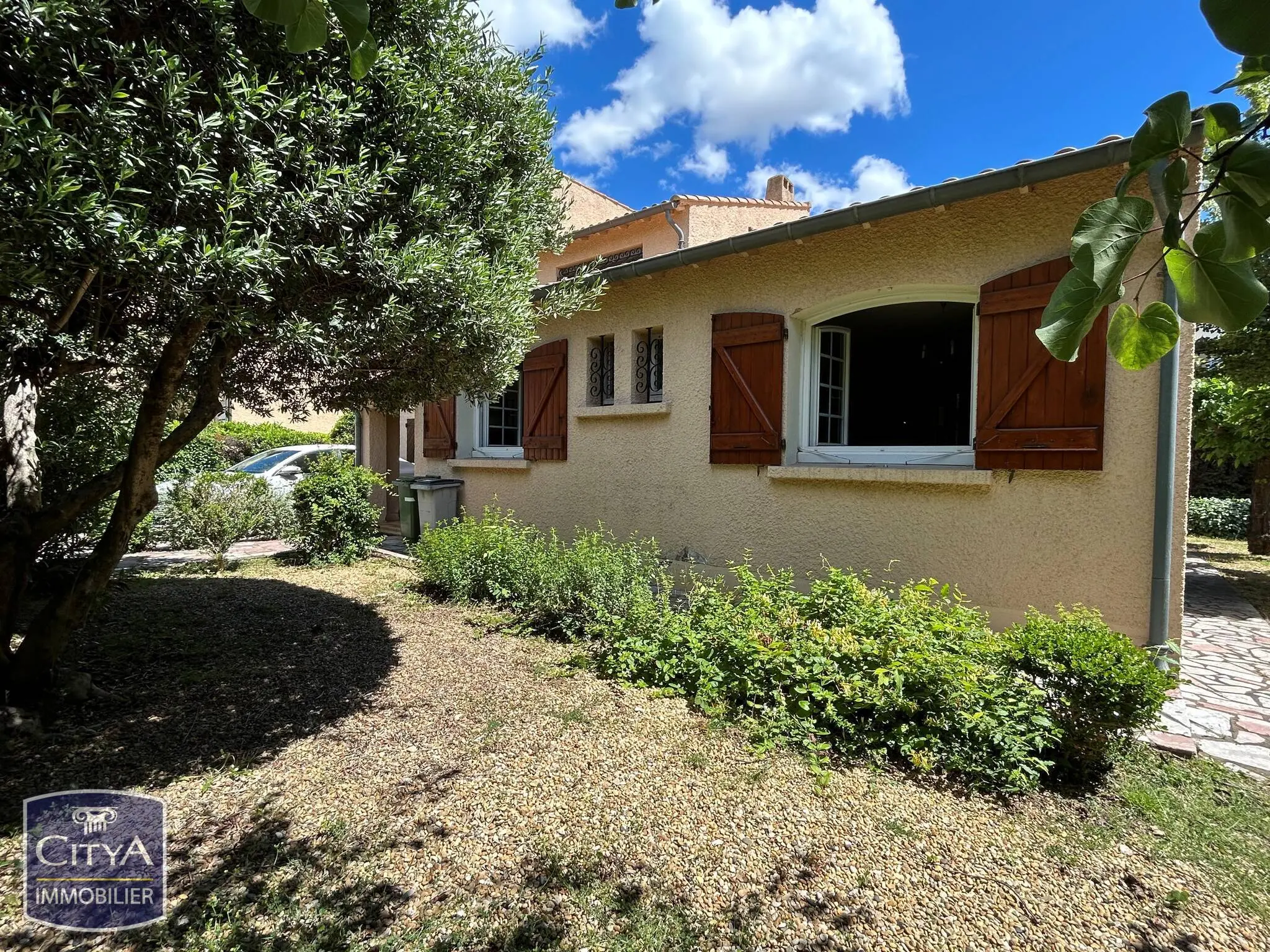 Photo 1 Maison 7 pièces 143m²