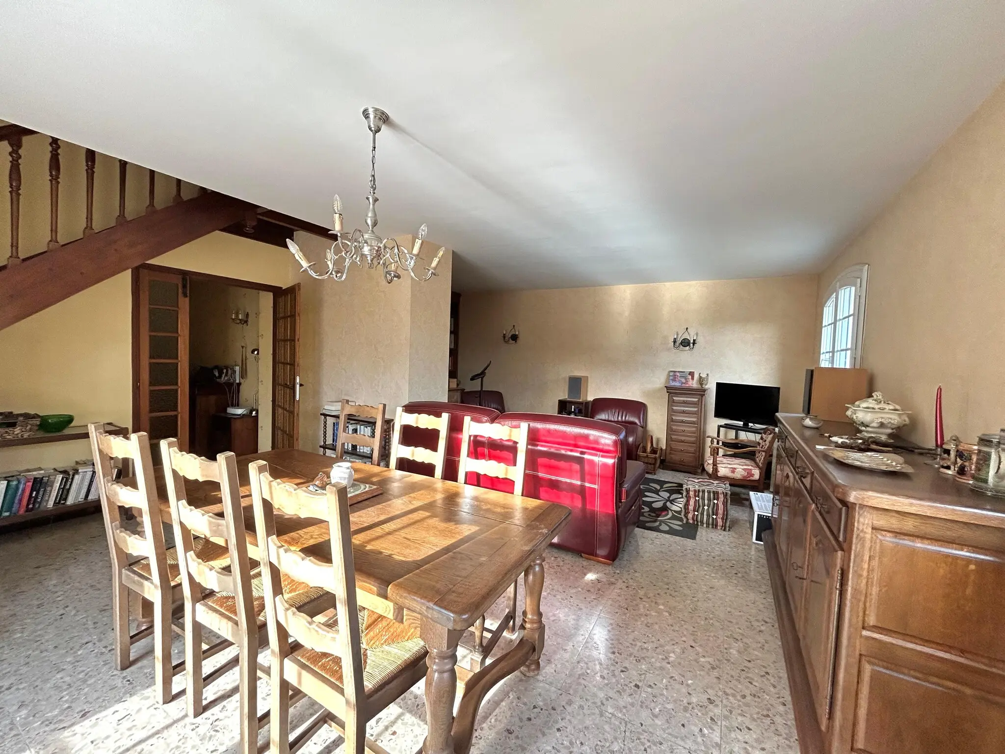 Photo 2 Maison 7 pièces 143m²