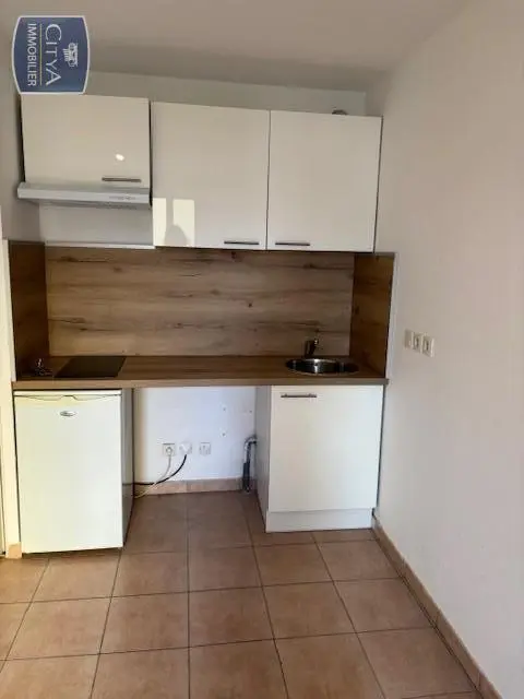 Photo 1 Appartement 1 pièce 28.06m²