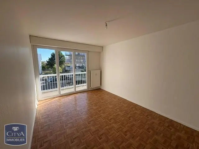 Photo 1 Appartement 1 pièce 29.62m²