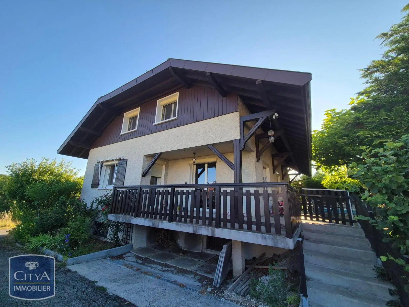 Photo 1 Maison 6 pièces 193m²