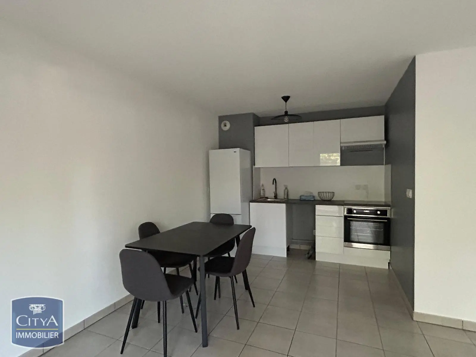 Photo 1 Appartement 2 pièces 45.76m²