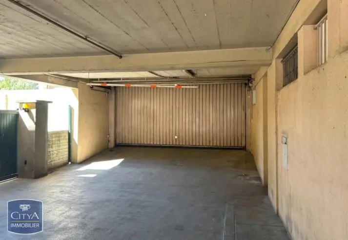 Photo 2 Parking 15m²