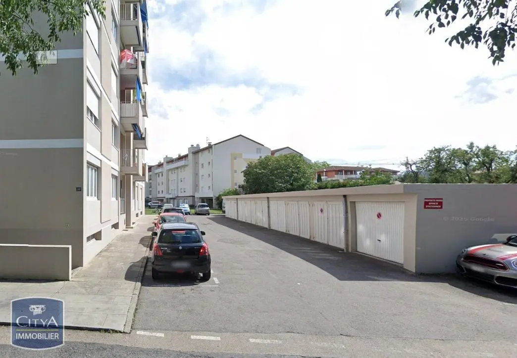 Photo 1 Parking 10m²