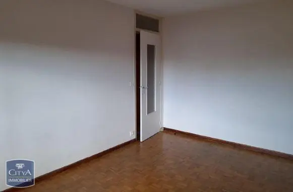 Photo 2 Appartement 1 pièce 32.3m²