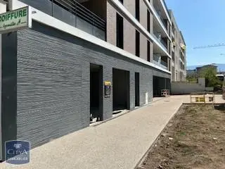 Photo 1 Local Commercial 72.38m²