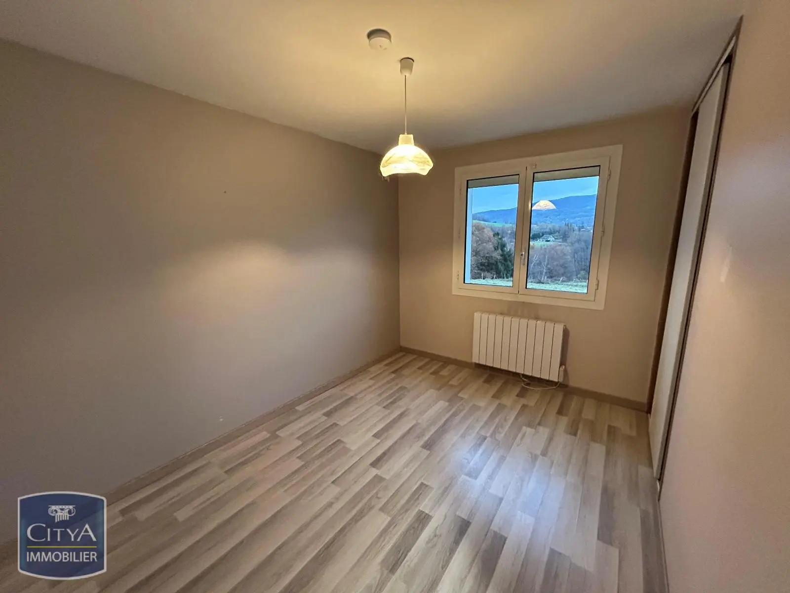 Photo 8 Maison 6 pièces 193m²