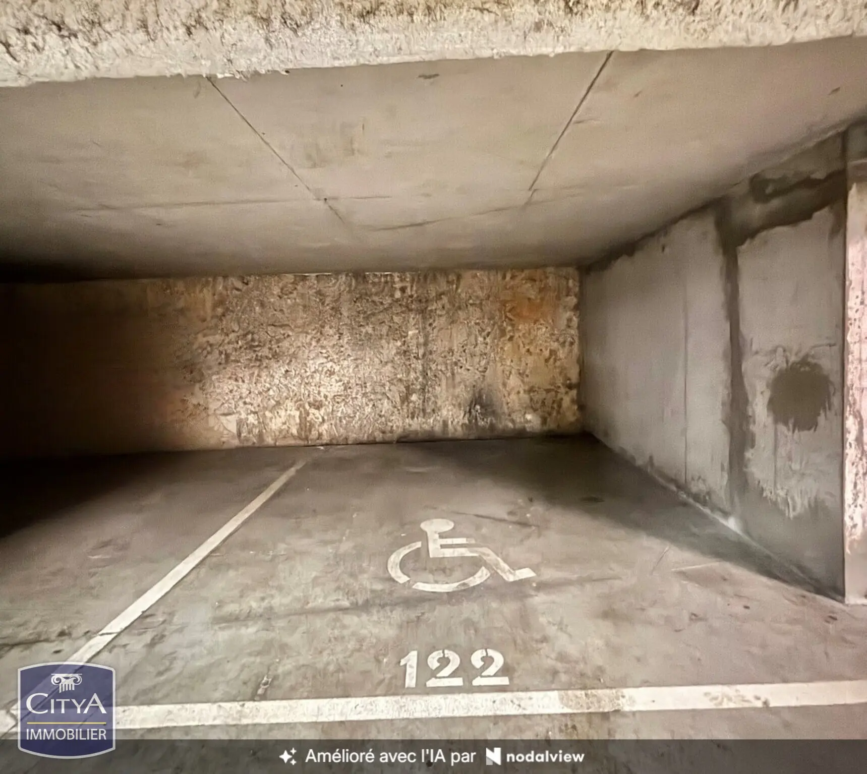 Photo 1 Parking 15m²