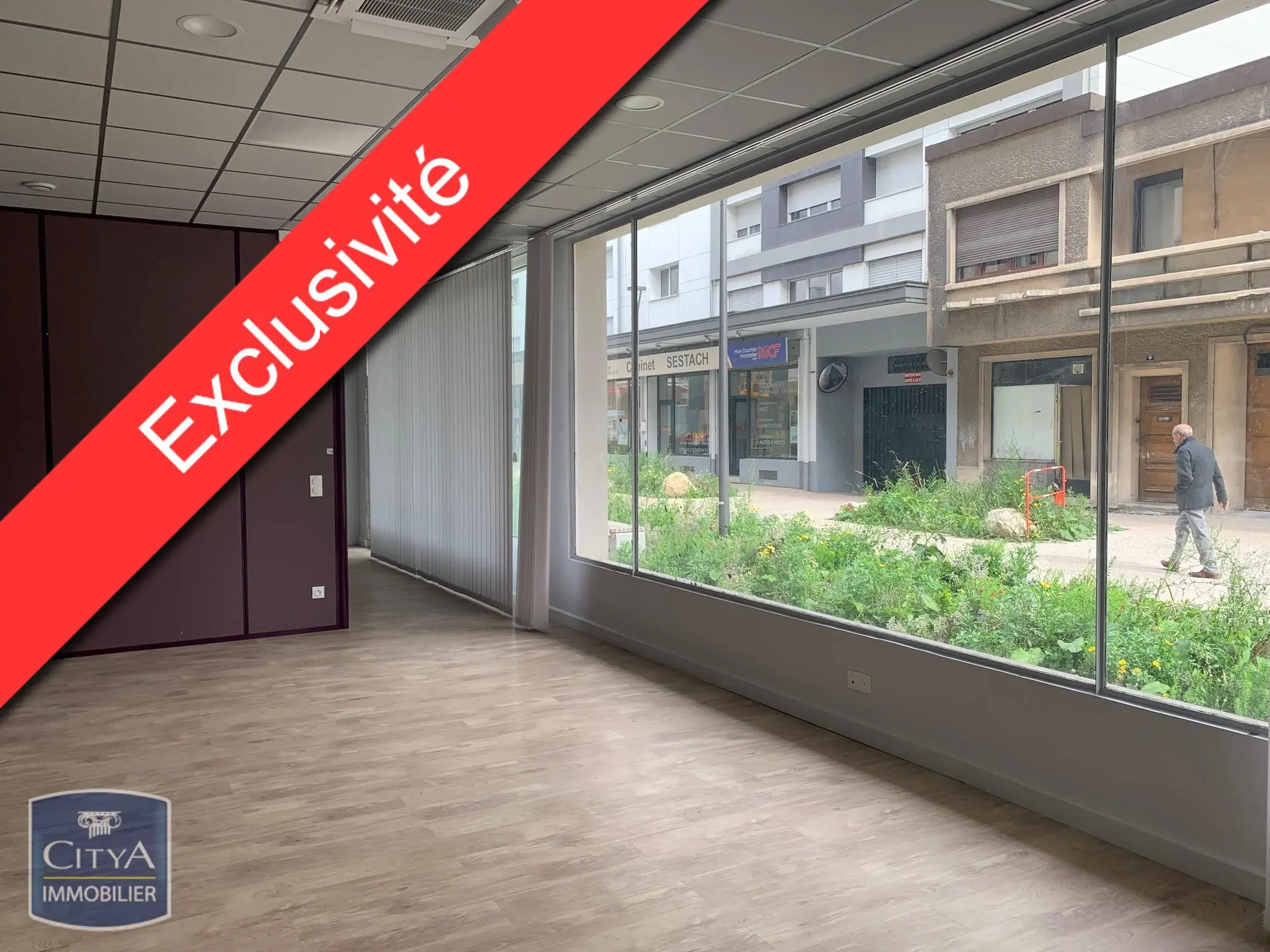 Photo 1 Local Commercial 412m²