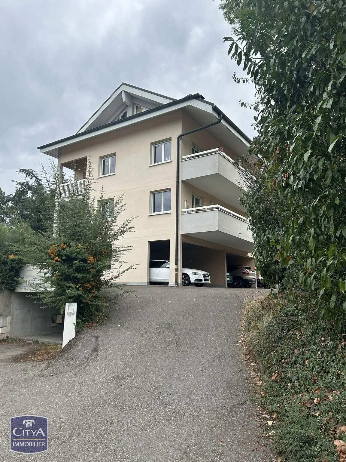 Photo 2 Parking 13m²