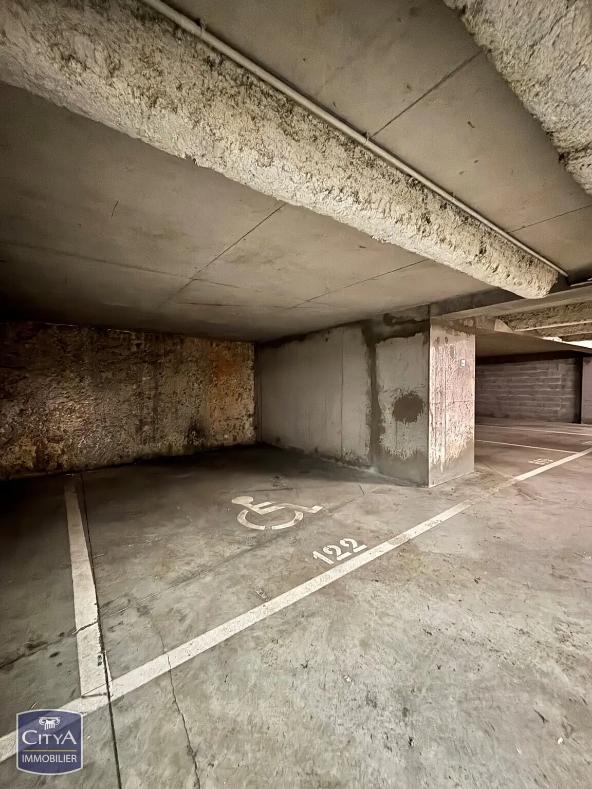 Photo 2 Parking 15m²