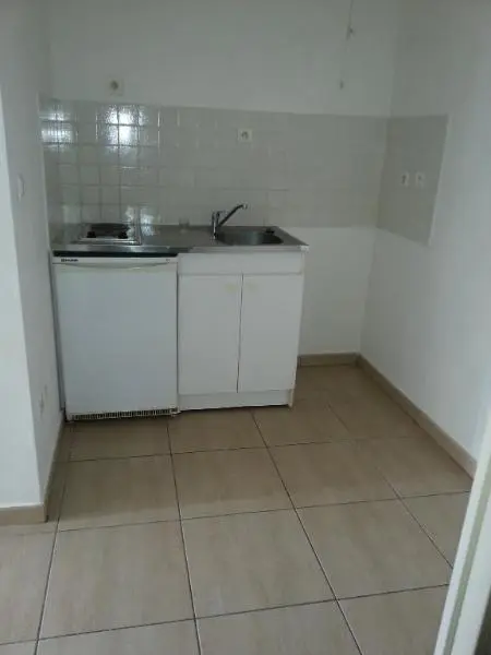 Photo 2 Appartement 1 pièce 19.84m²
