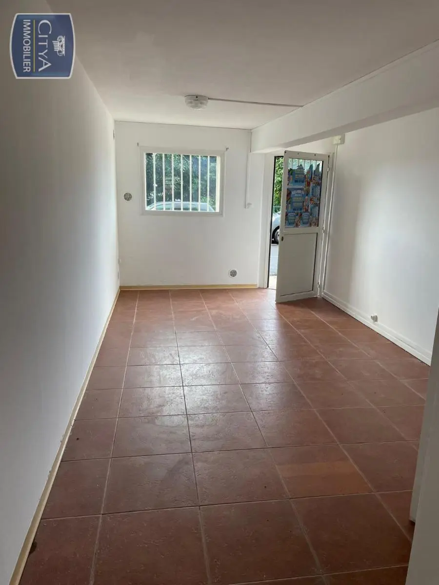Photo 2 Local Professionnel 1 pièce 20m²