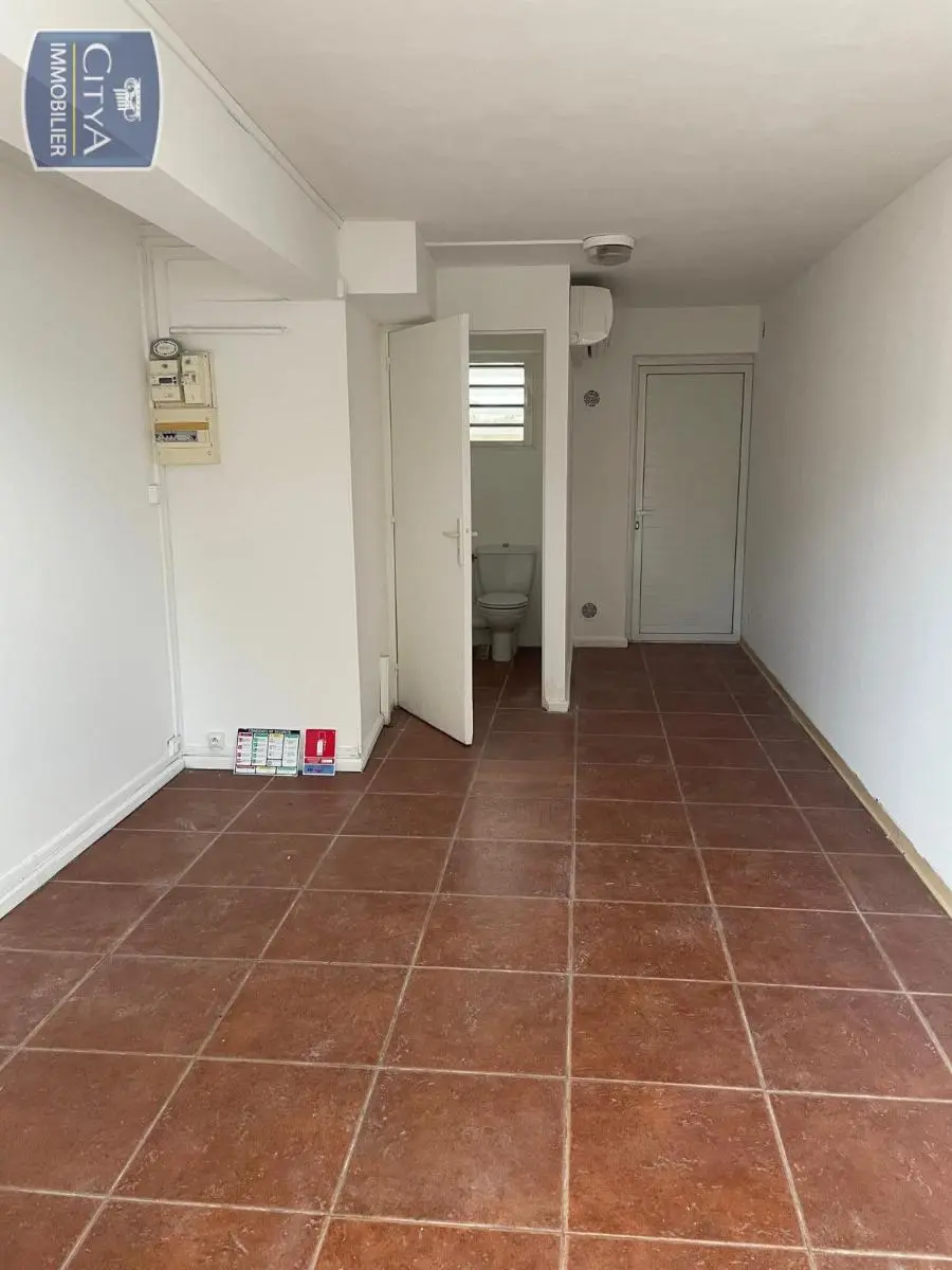 Photo 4 Local Professionnel 1 pièce 20m²