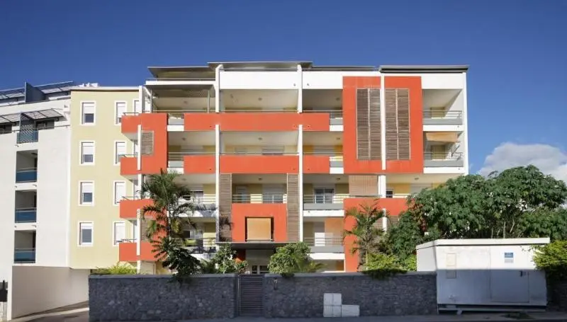RESIDENCE