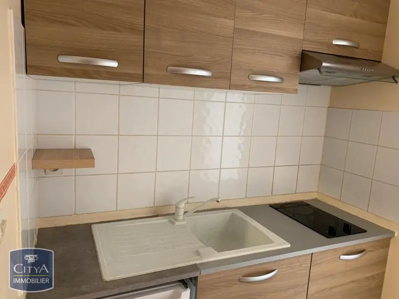 Photo 1 Appartement 1 pièce 24m²