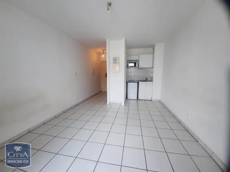 Photo 2 Appartement 1 pièce 20.9m²