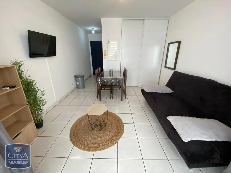 Photo 1 Appartement 1 pièce 20m²