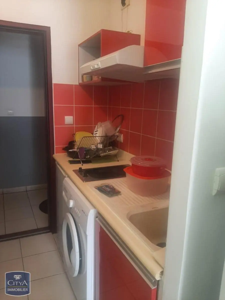 Photo 1 Appartement 1 pièce 25.27m²