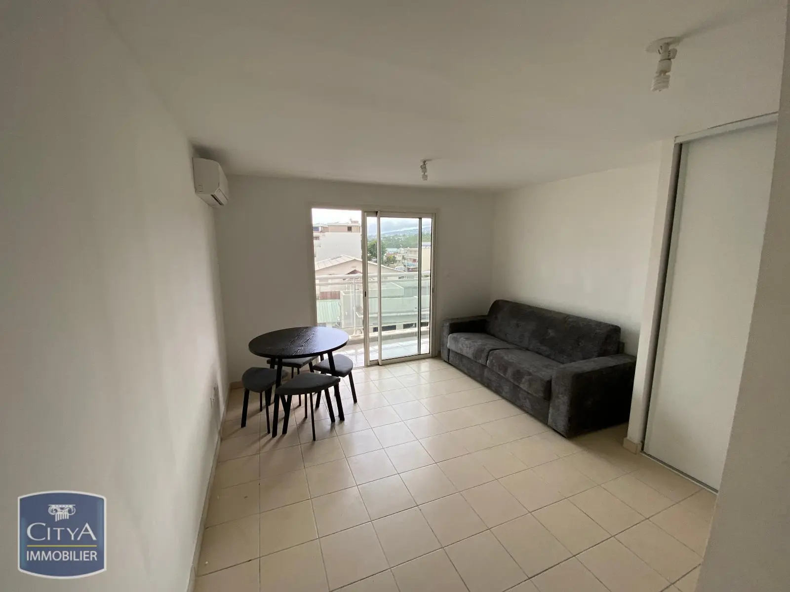Photo 3 Appartement 1 pièce 25.38m²