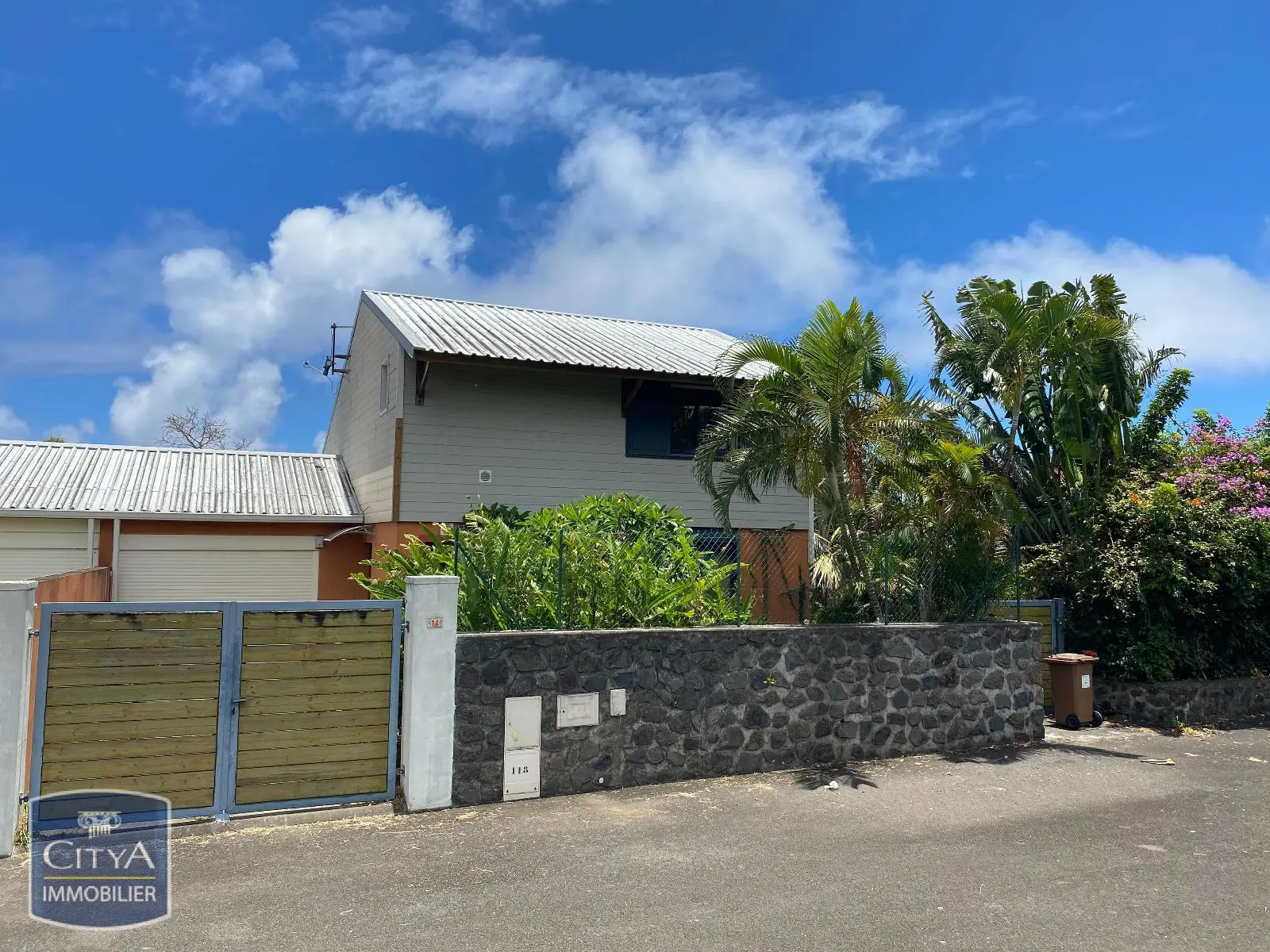 Photo 1 Maison 5 pièces 122m²