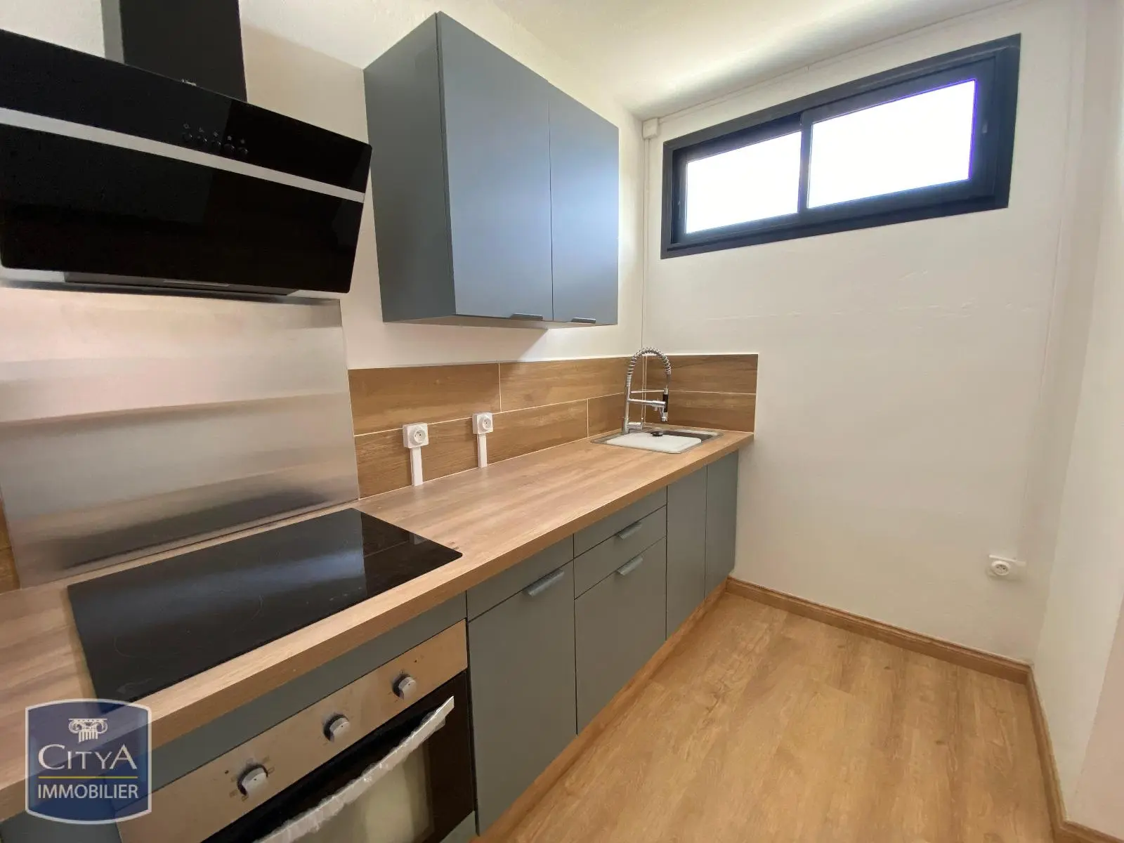 Photo 2 Appartement 4 pièces 105m²