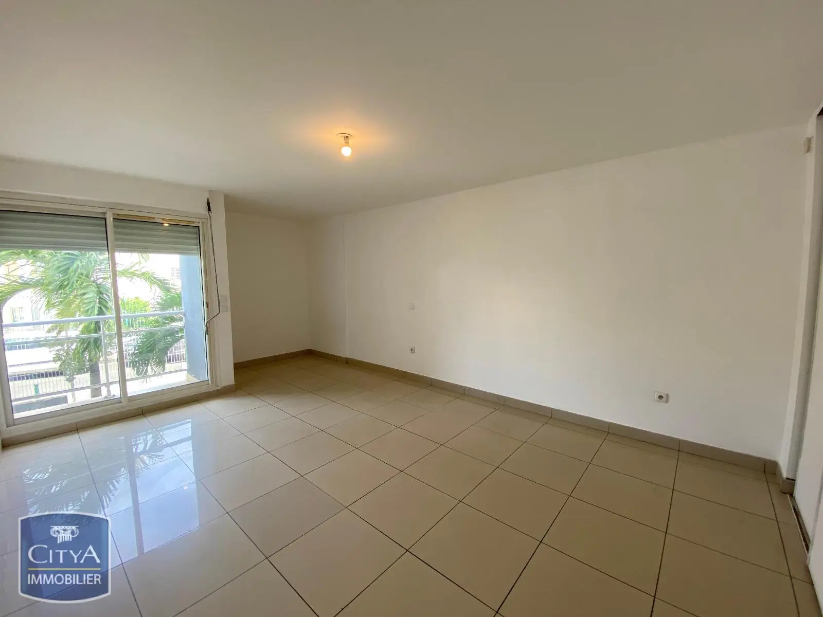 Photo 2 Appartement 1 pièce 27.53m²