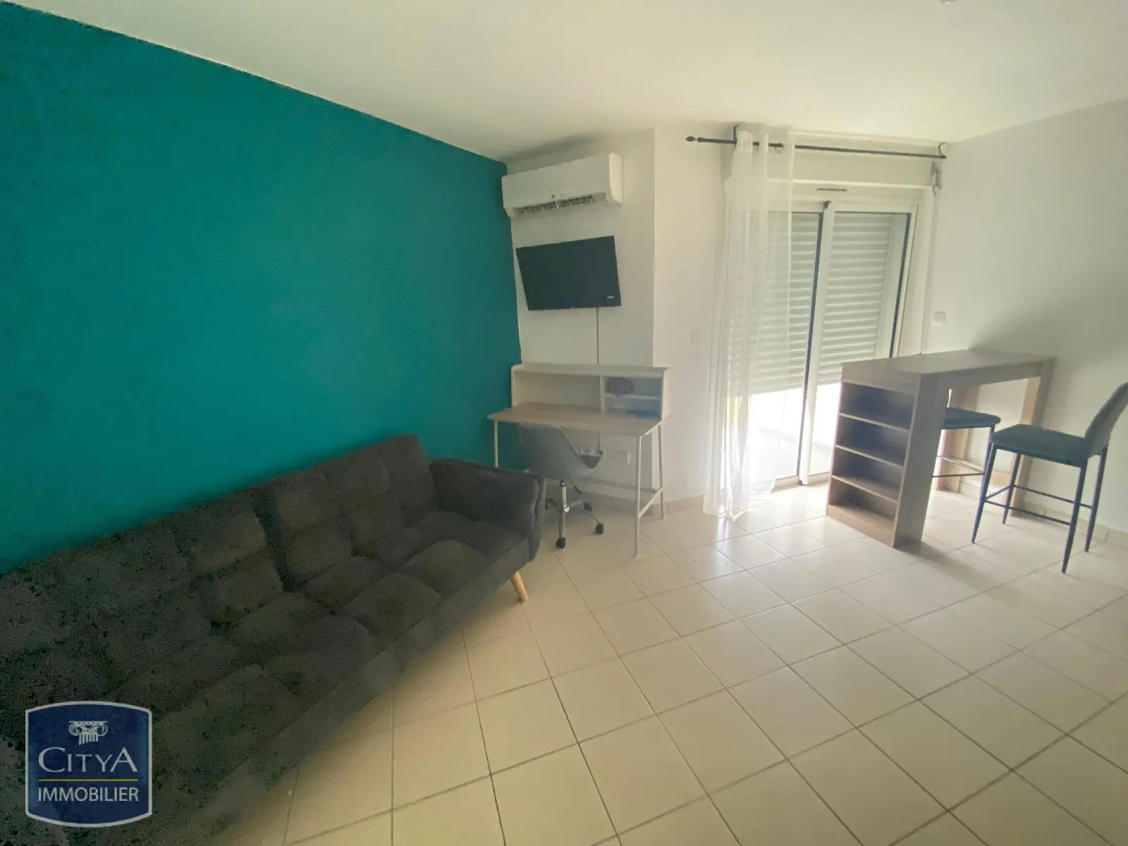 Photo 1 Appartement 1 pièce 23.57m²