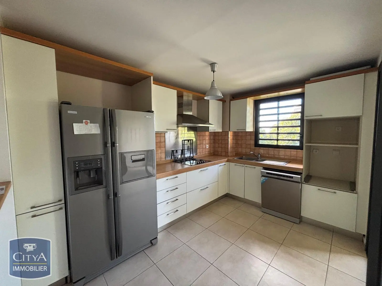 Photo 1 Appartement 4 pièces 101.96m²