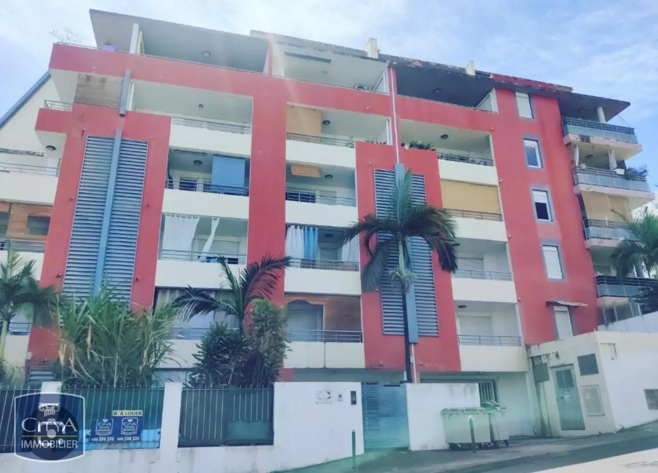 Photo 1 Appartement 1 pièce 23.93m²